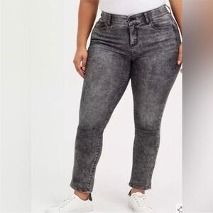 4/$25 Torrid Bombshell Straight Premium Stretch Jeans Charcoal Gray Sz 14 R